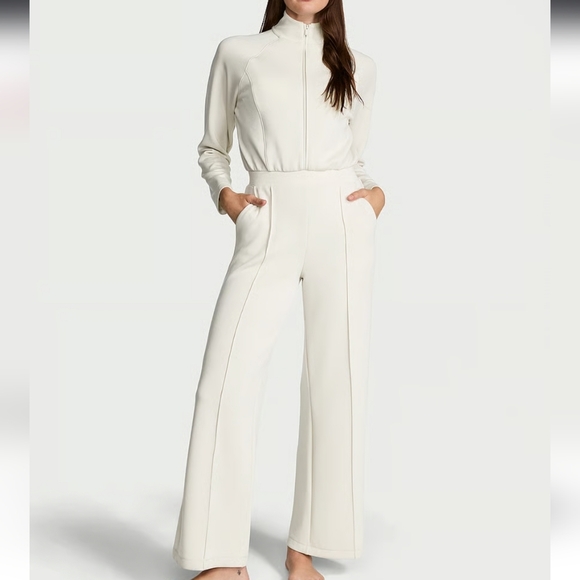 3078 NWT VSX Featherweight Knit Front- Zip Jumpsuit Sz Large Classic Plaster - Picture 2 of 10